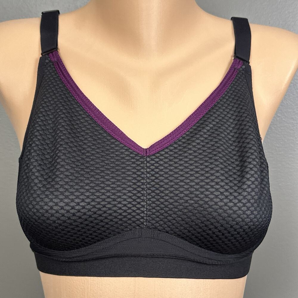 Triumph Women's Triaction Free Motion High-Impact Sports Bra US 32DD Black U/W
